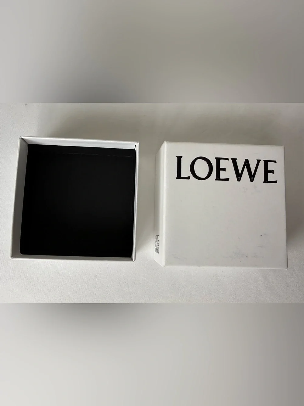 Loewe 🖤✨ “authentic
